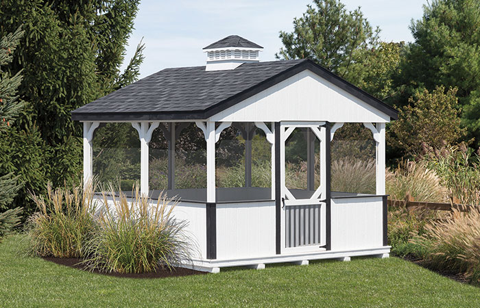 white screened in crab house shed with detailed posts in maryland